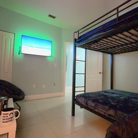 Marlins Park Suites - Apartment 4 - Cafe Colada Suite 마이애미 외부 사진