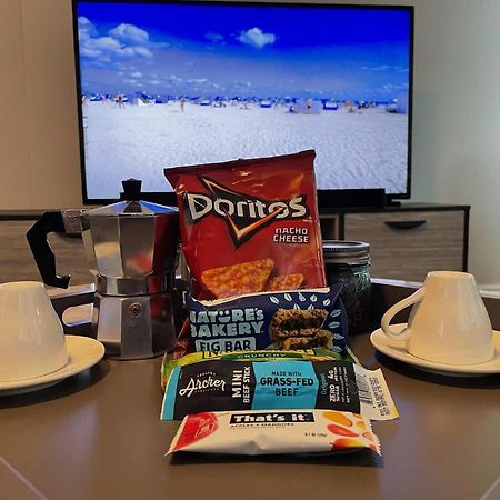 Marlins Park Suites - Apartment 4 - Cafe Colada Suite 마이애미 외부 사진