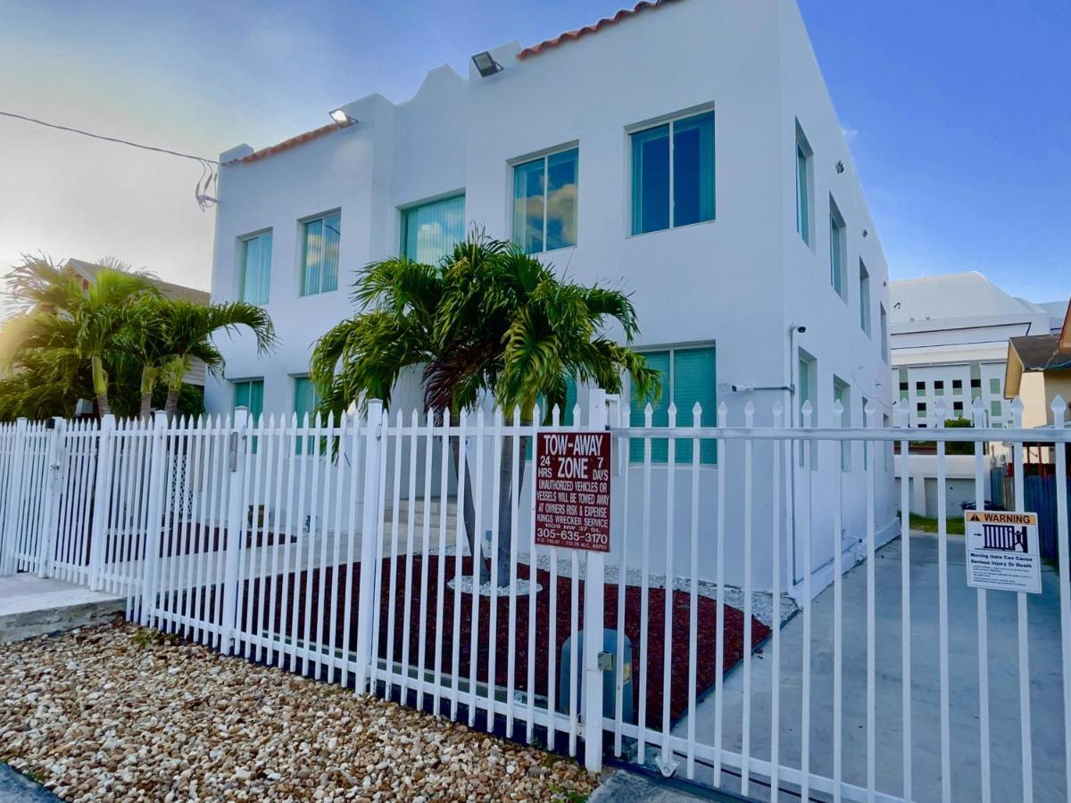 Marlins Park Suites - Apartment 4 - Cafe Colada Suite 마이애미 외부 사진