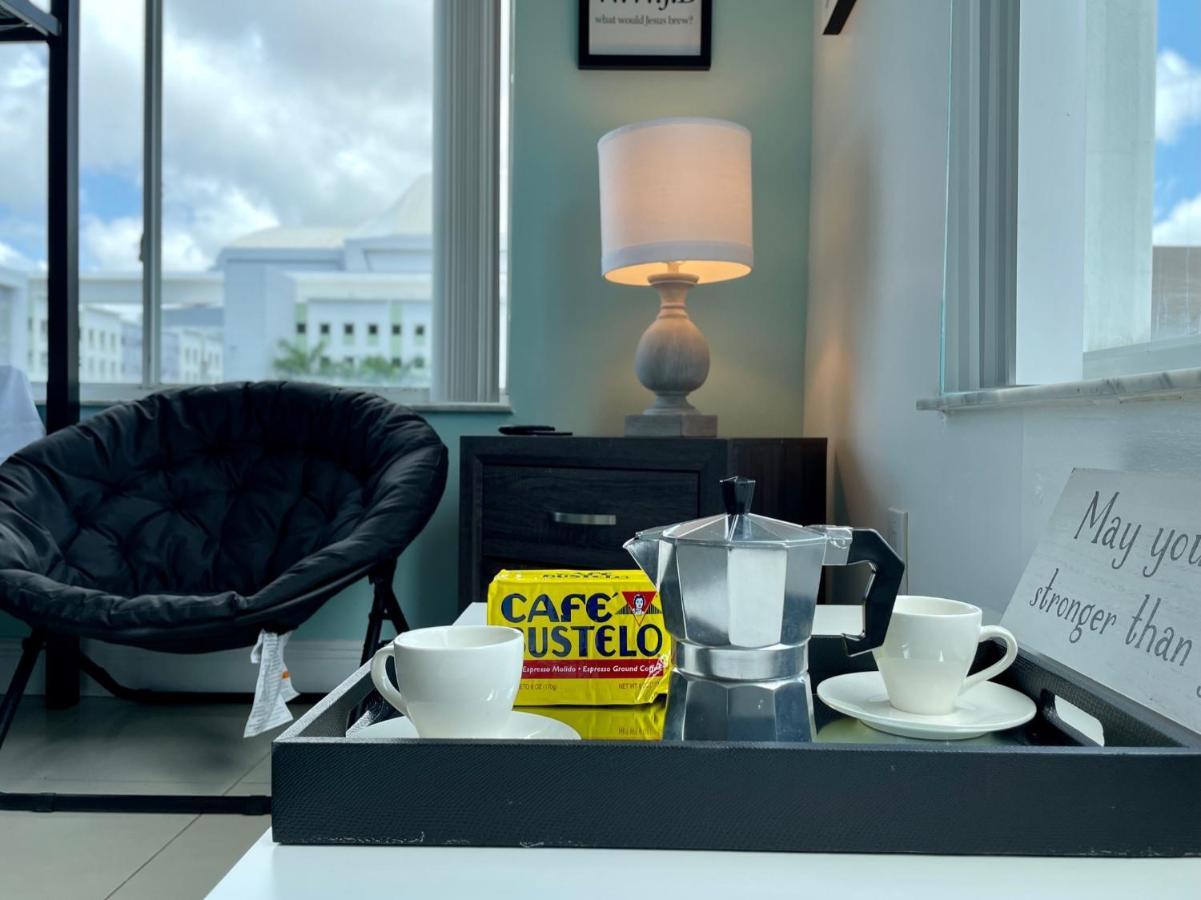 Marlins Park Suites - Apartment 4 - Cafe Colada Suite 마이애미 외부 사진