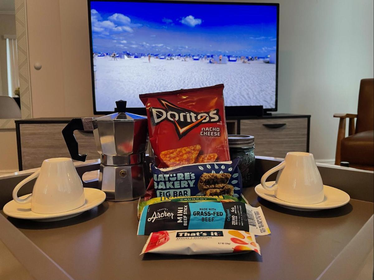 Marlins Park Suites - Apartment 4 - Cafe Colada Suite 마이애미 외부 사진